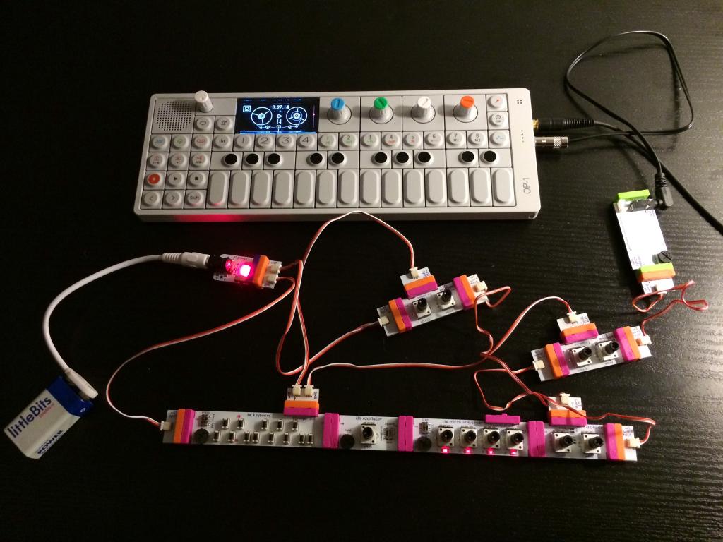 "art et facts" (synth kit multitrack recording) a littleBits Project by wolfgangschaltung